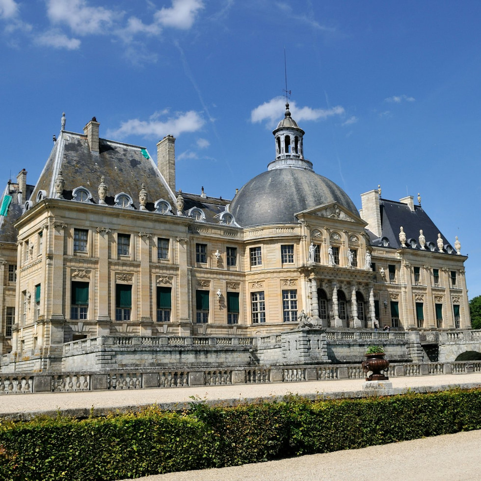 Castillo de Fontainebleau y Castillo de Vaux-le-Vicomte: Excursión de un día desde París - Château de Fontainebleau