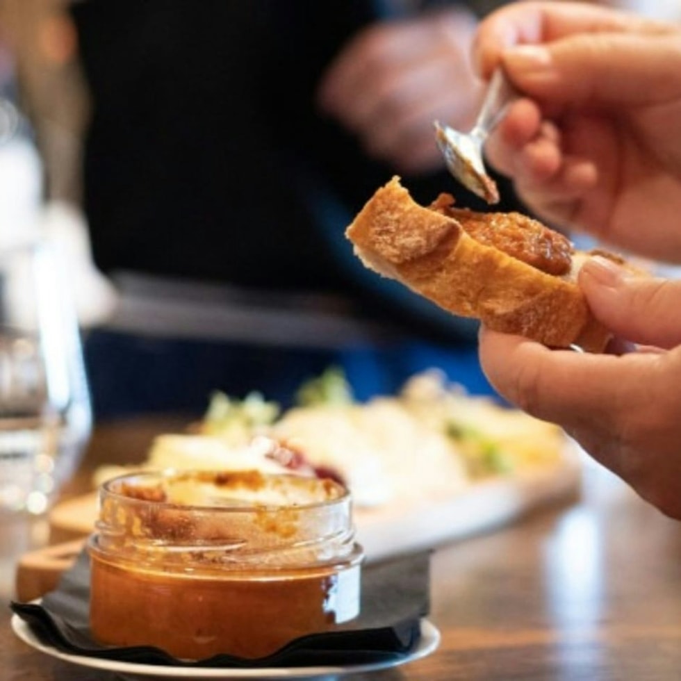 The Chartrons: The Wine District of Bordeaux - Visites gastronomiques à Bordeaux