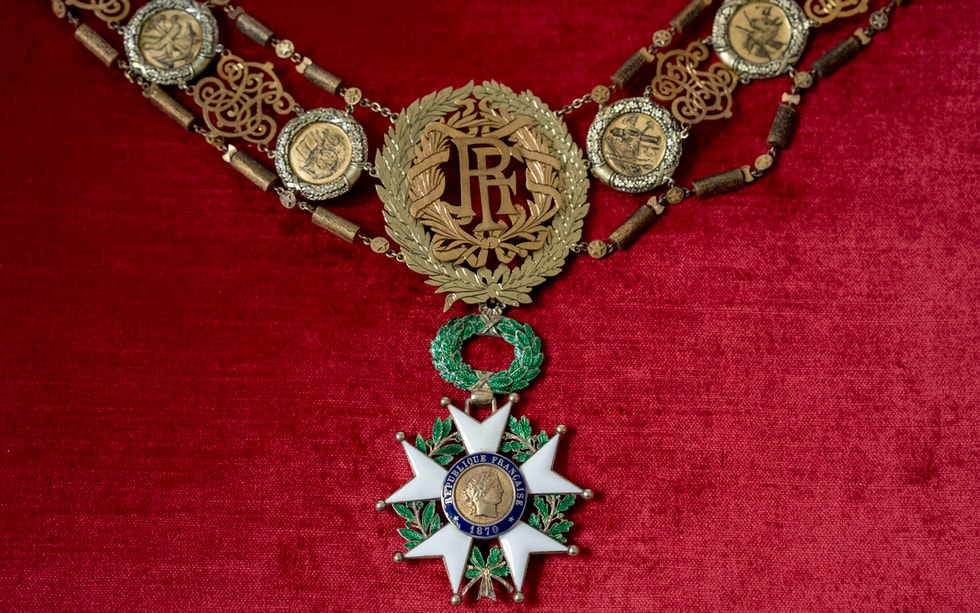 Los títulos honoríficos del presidente de la República - La Maison Élysée
