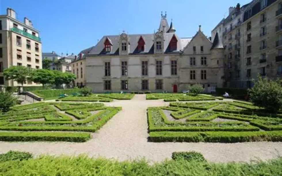 Promenade : Les jardins du Marais - Bibliothèque Marguerite Audoux