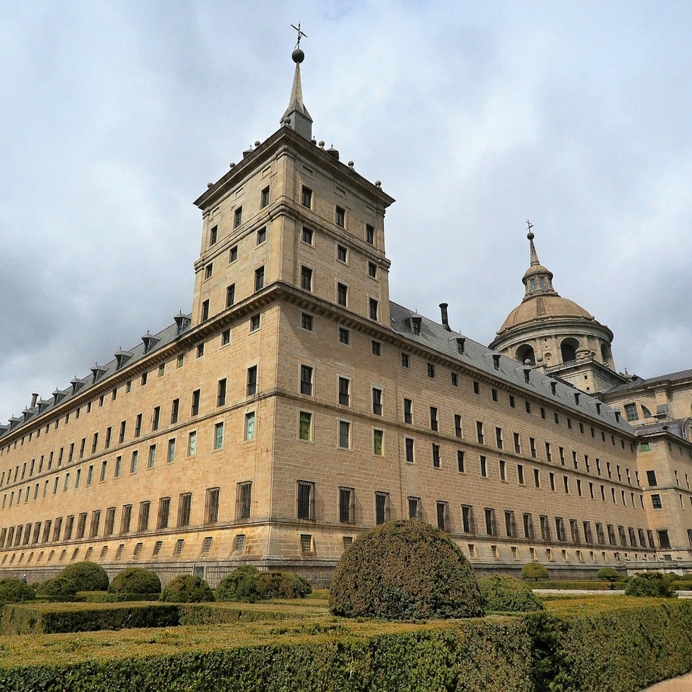 圣劳伦斯-德-埃斯库里亚尔皇家遗址 - Site royal de Saint-Laurent-de-l'Escurial